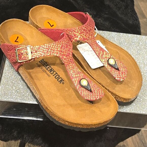 Birkenstock Gizeh Shiny Python Dark Fuschia Thong Sandal - Picture 10 of 11